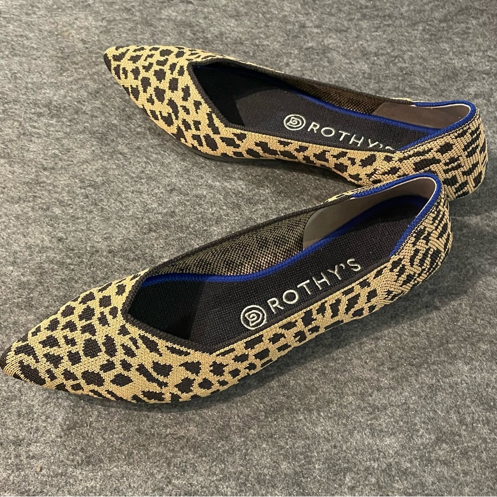 EUC Rothy’s The Point in Leopard Size 8.5
